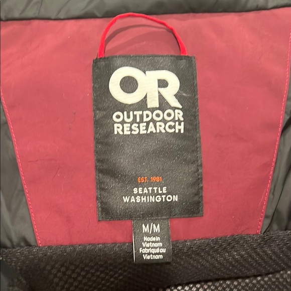 BRAND NEW NEVER WORN Outdoor Research Burgundy and Black Jacket - Picture 3 of 6